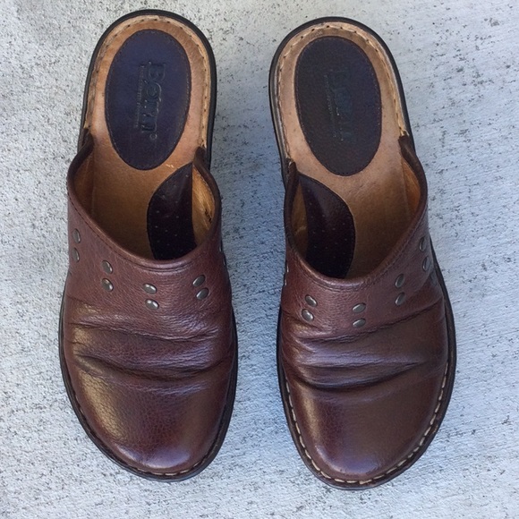 Super Cute & Comfortable Born Clogs - Picture 3 of 7